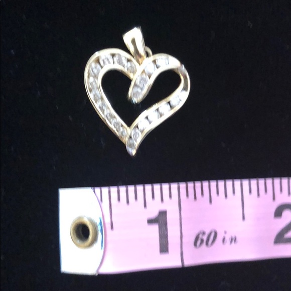 🎉HP🎉Genuine Diamonds set in 10K Gold - Picture 7 of 7